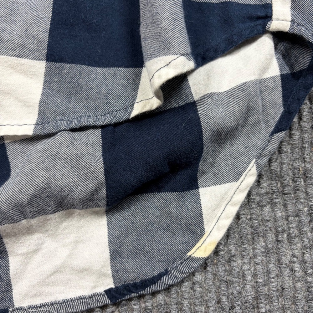 Old Navy Shirt Mens XL Blue White Buffalo Plaid Flannel Long Sleeve Button Down - Picture 7 of 8